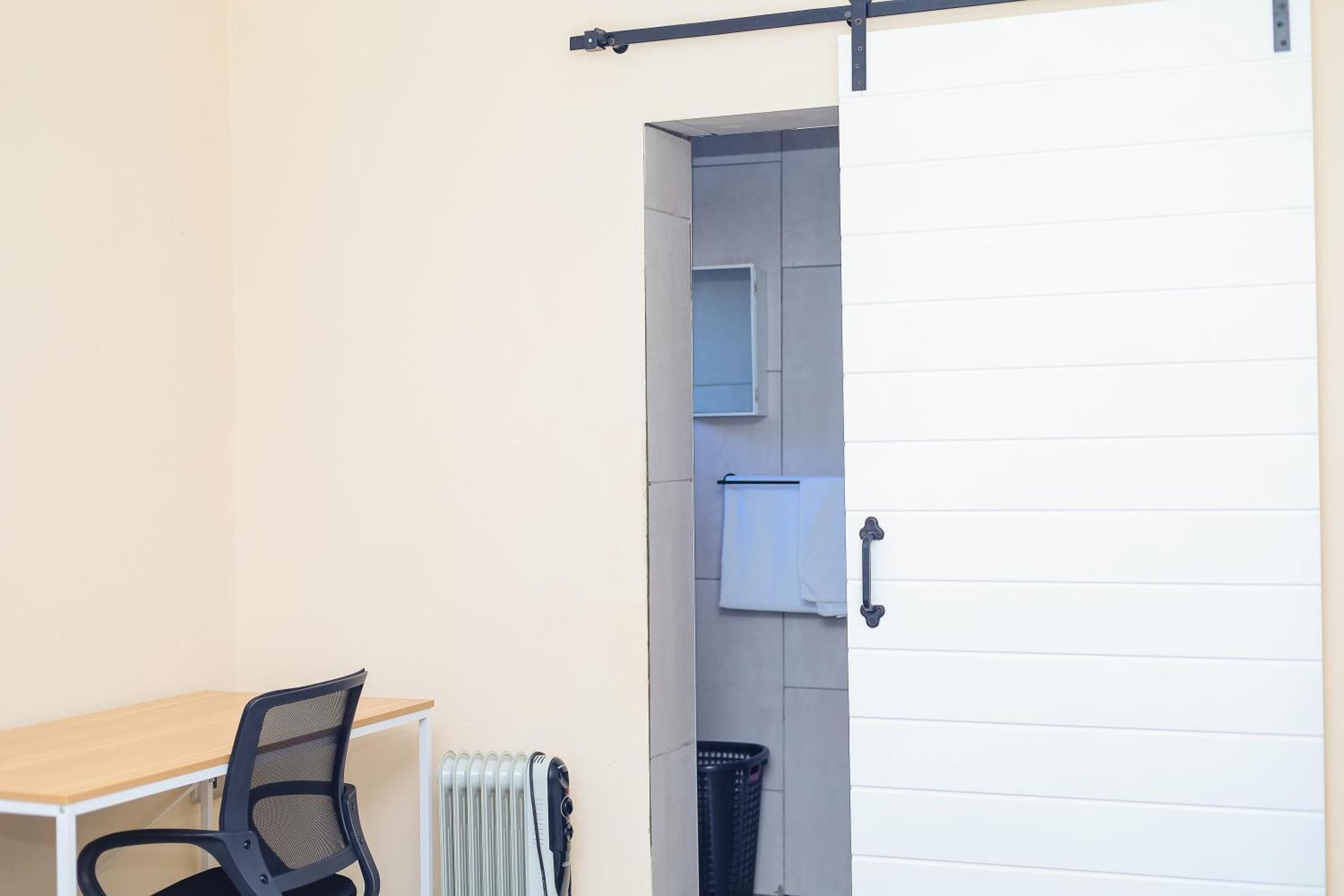 Stylish Self Catering Unit In Maseru Cbd Екстер'єр фото